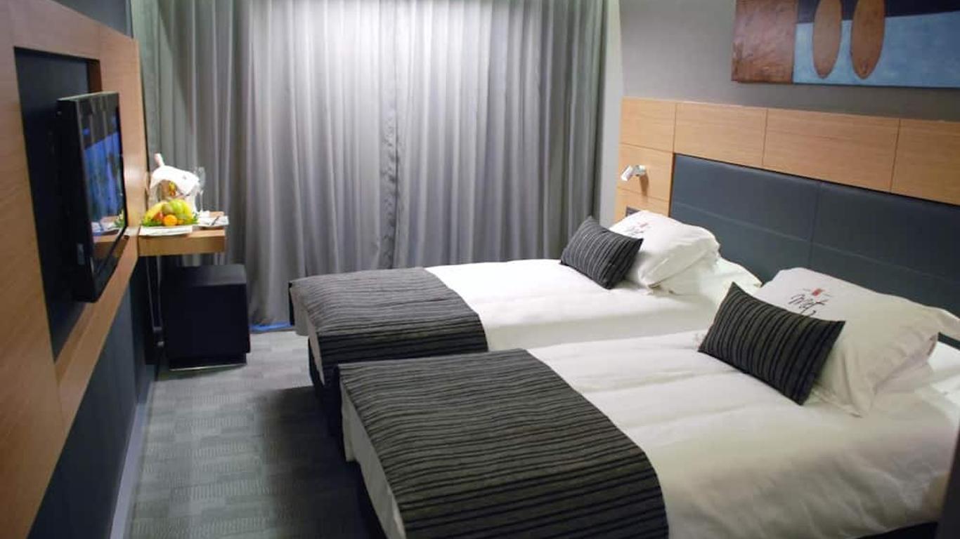 Met Hotel