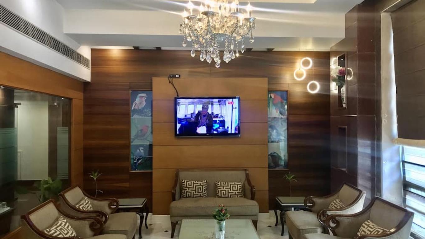 Hotel Leela Grande