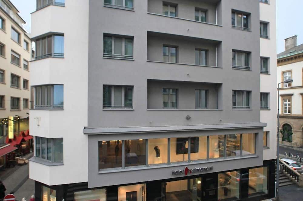 Gebäude