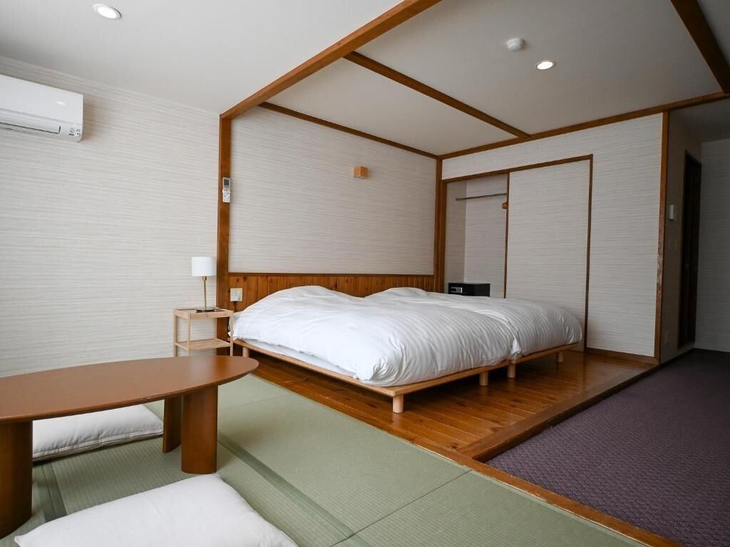 Sonstige