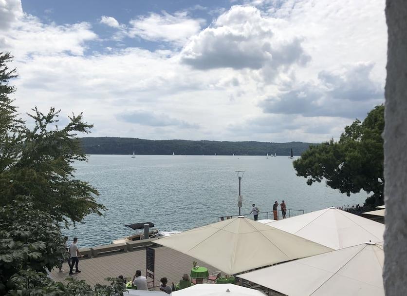 Außenansicht Foto