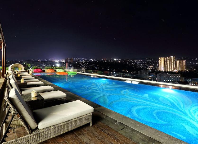 Pool Foto