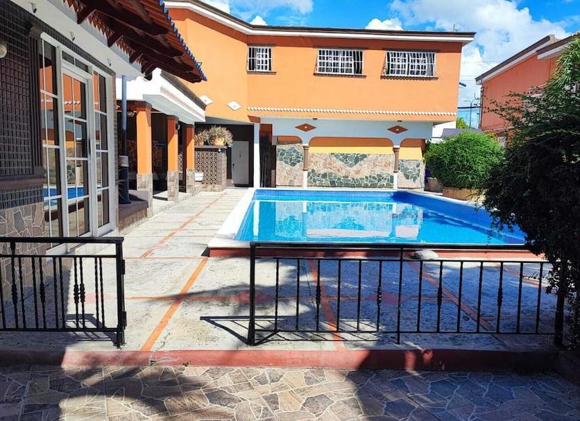 Pool Foto