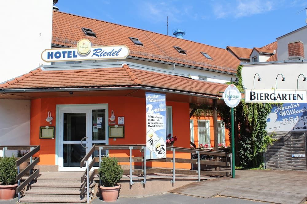 Gebäude
