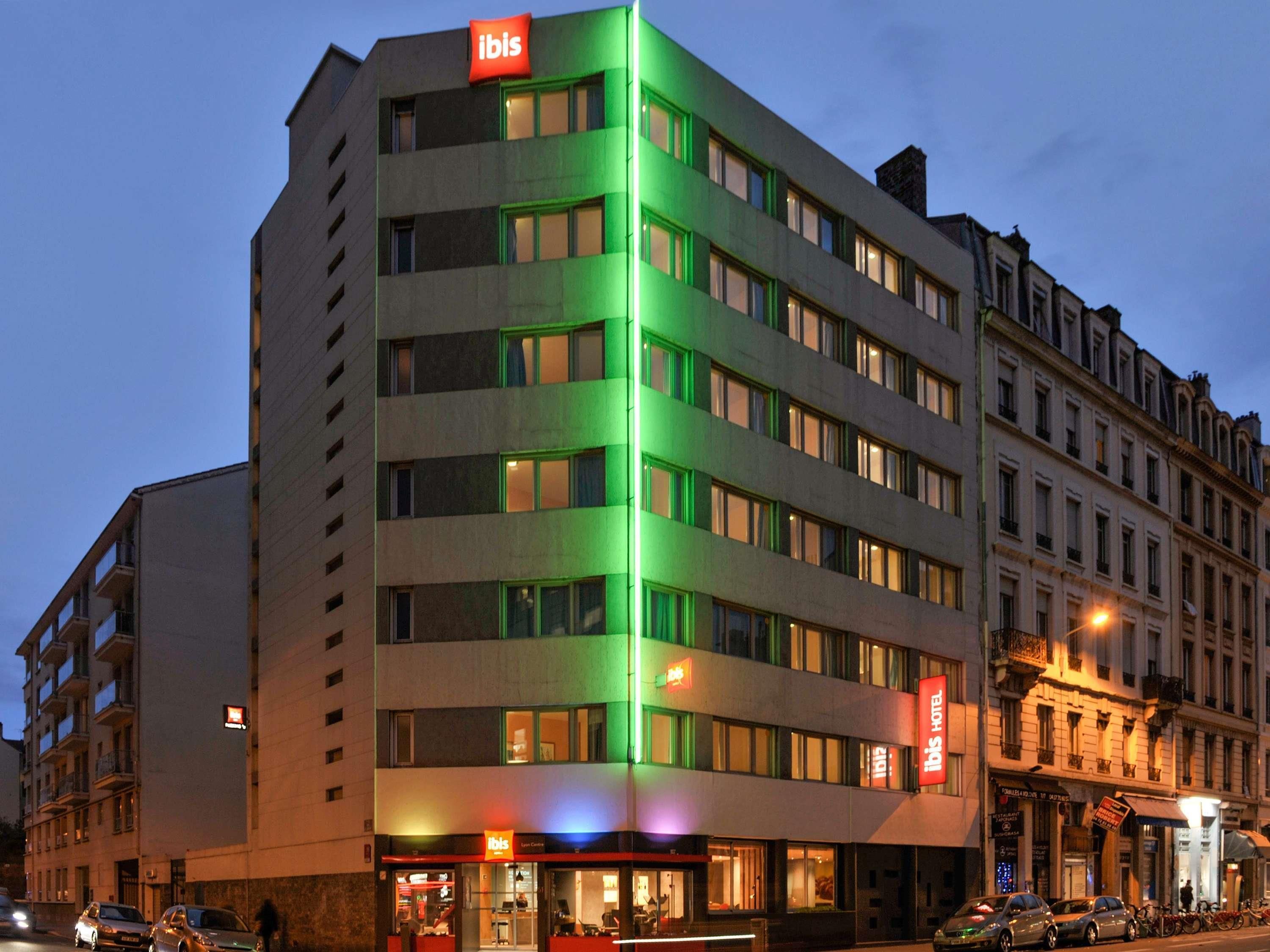 Gebäude
