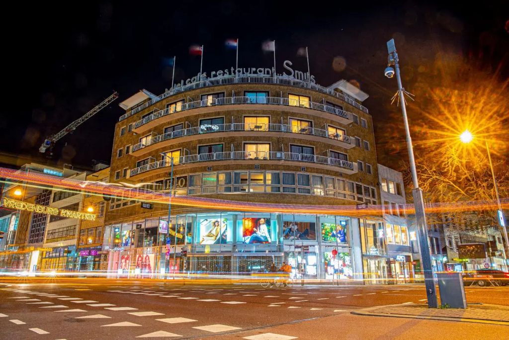 Gebäude