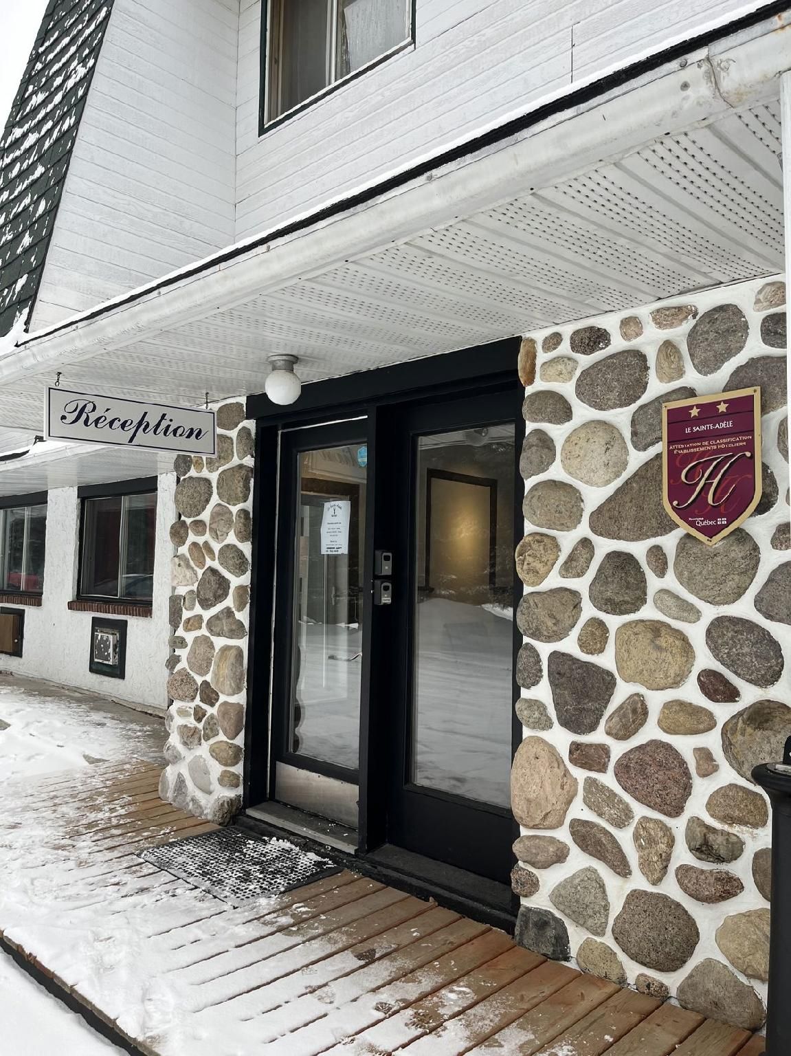 Gebäude