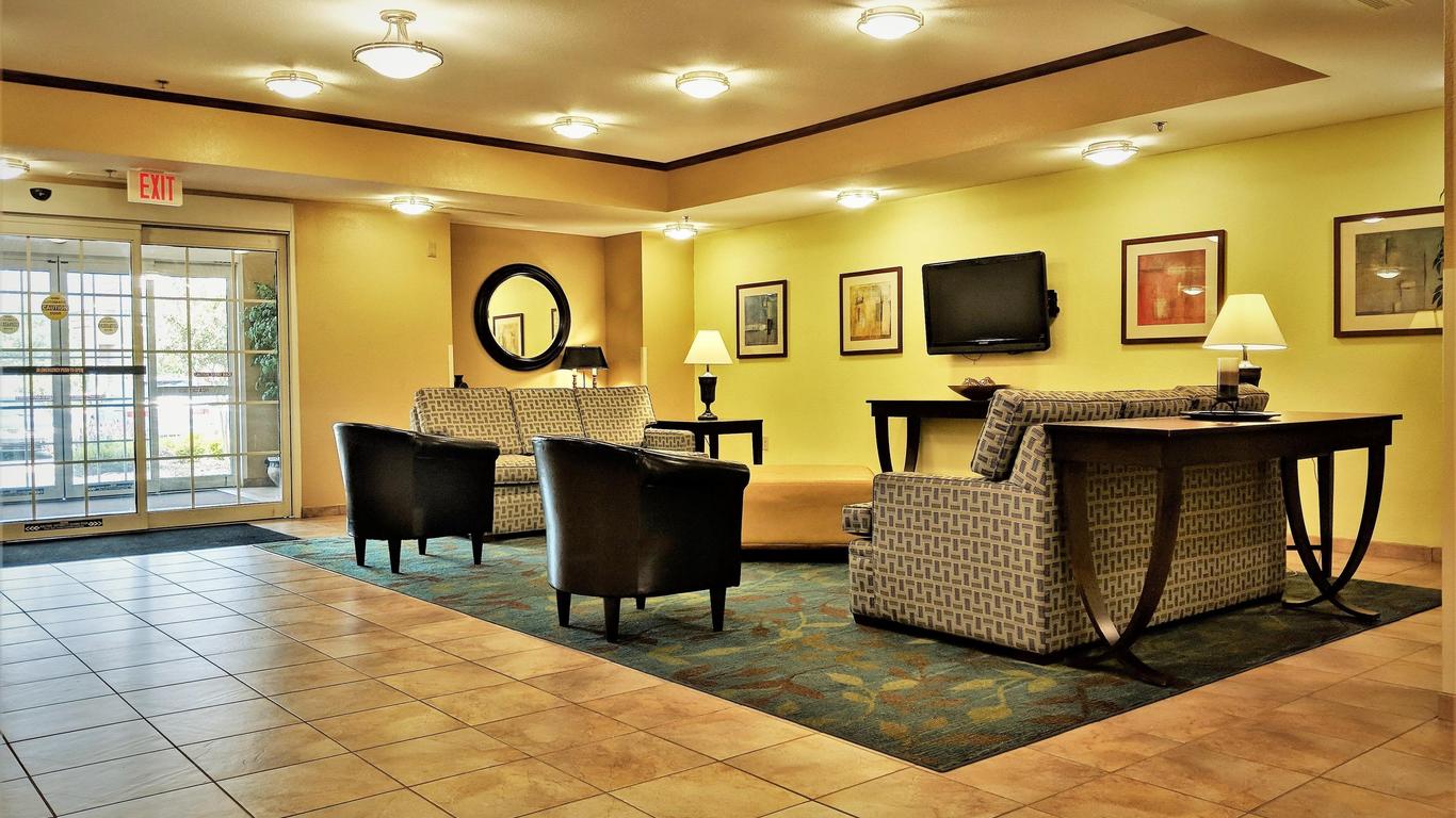 Candlewood Suites Macon