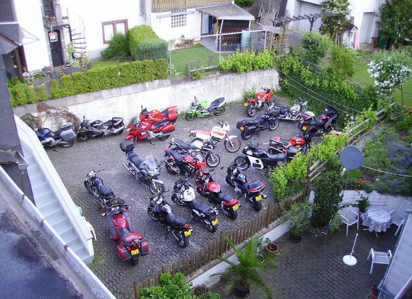 Außenansicht Foto