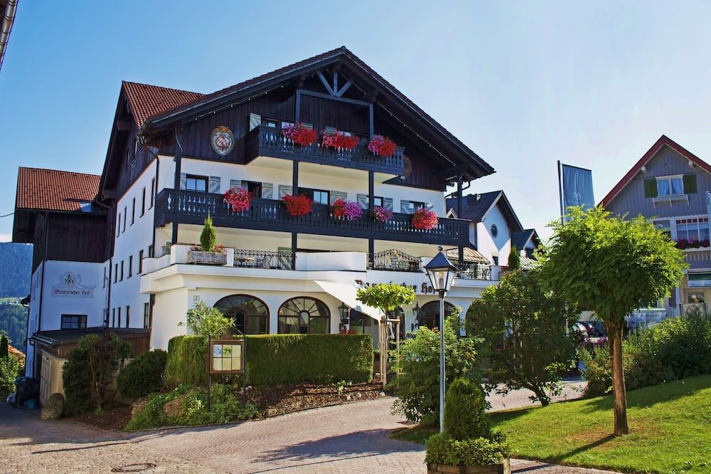 Gebäude
