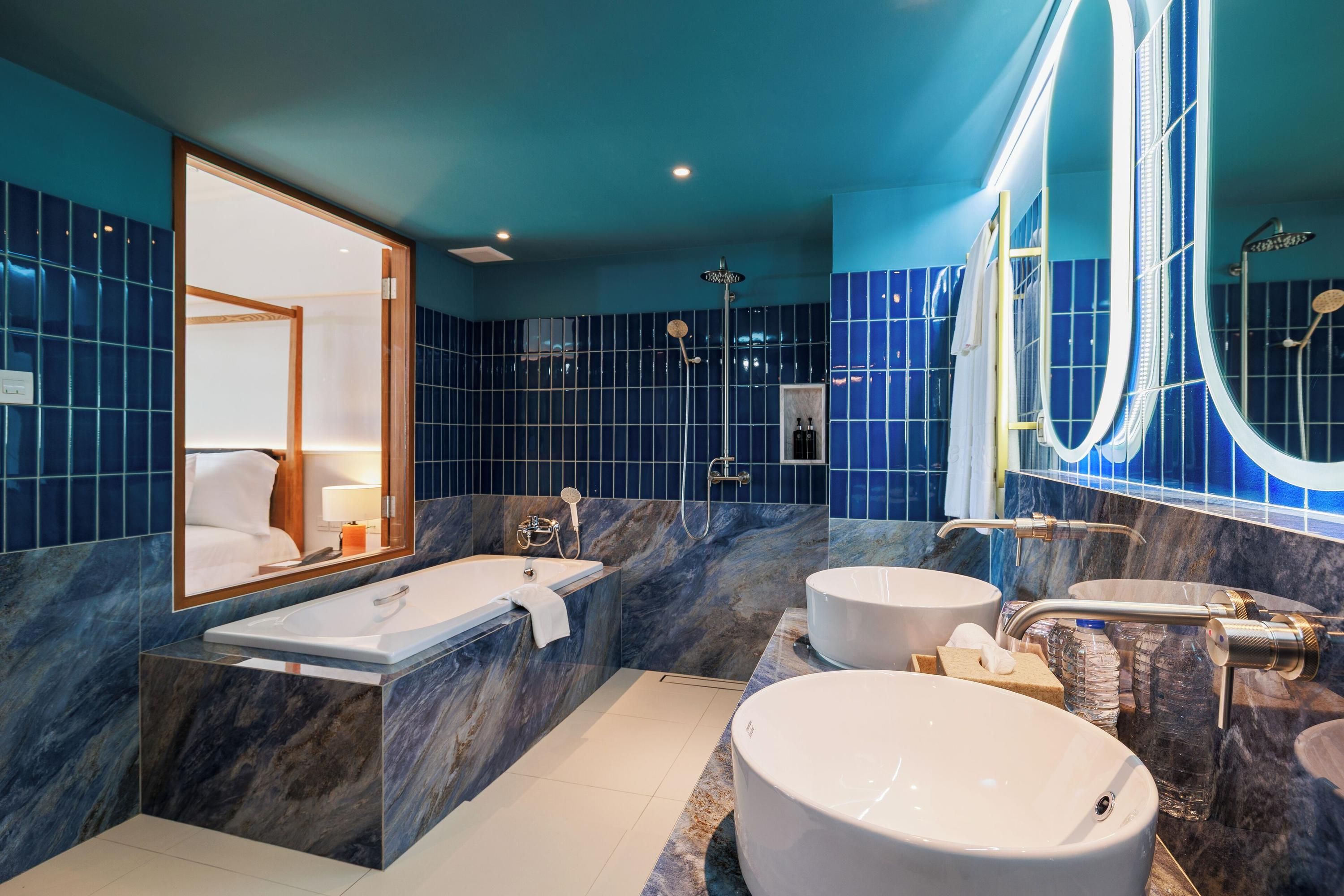 Sonstige