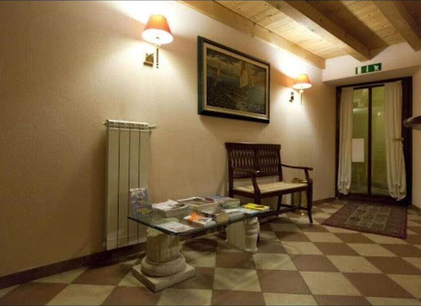 Zimmerausstattung Foto