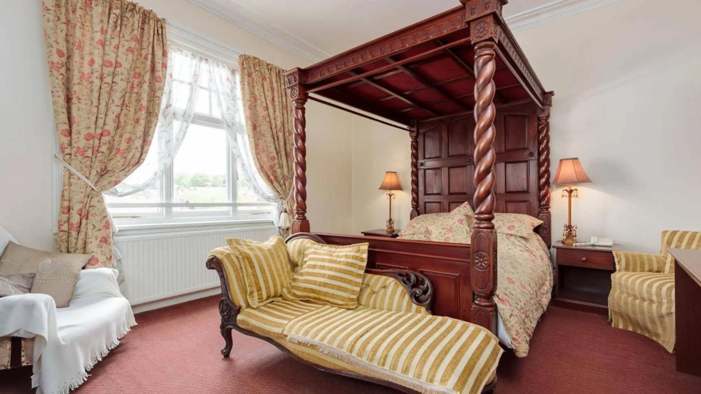 The Station Hotel