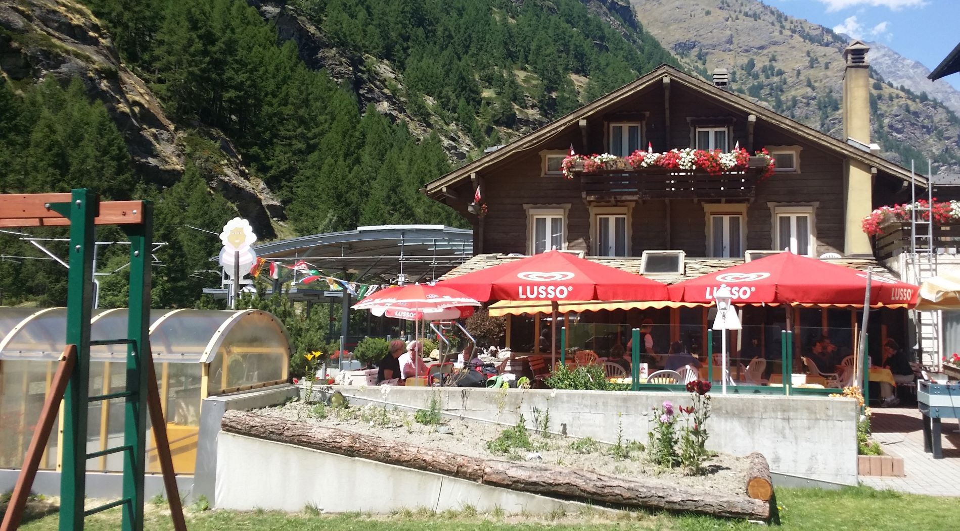 Alpine Budget Rooms by Täscherhof ab 69 €. Hotels in Taesch KAYAK