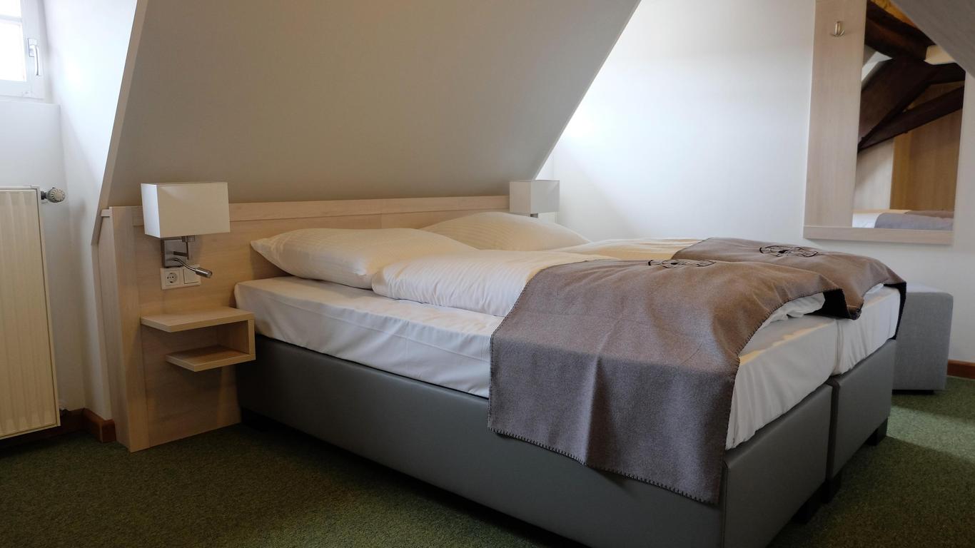 Altes Rathaus Hotel-Restaurant-Cafe