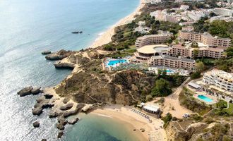 Auramar Beach Resort