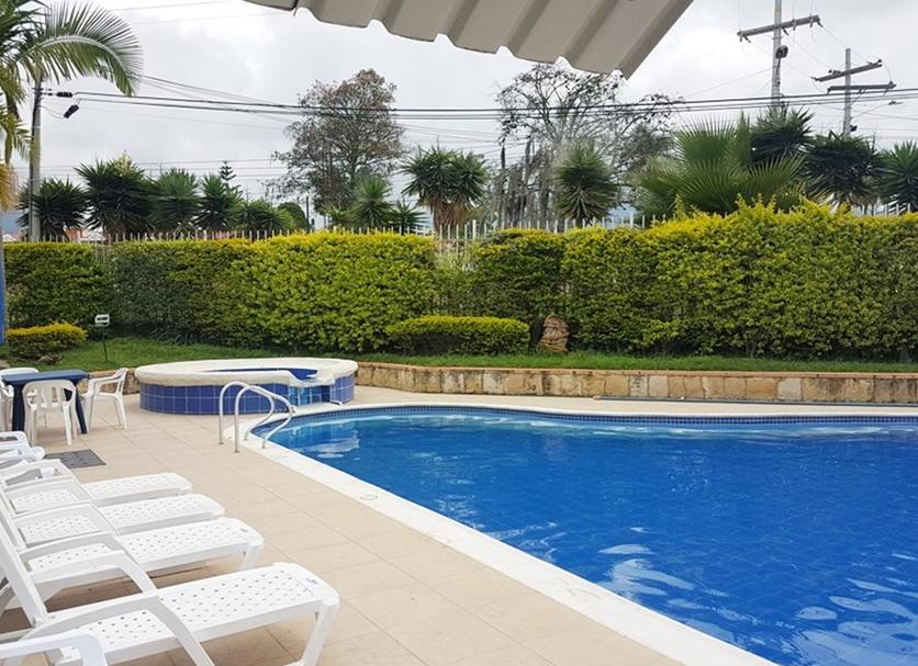 Pool Foto
