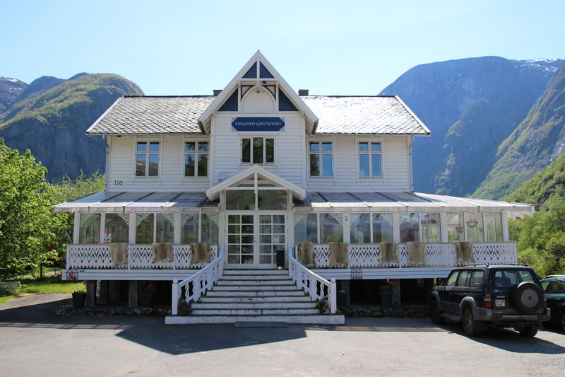 Gebäude