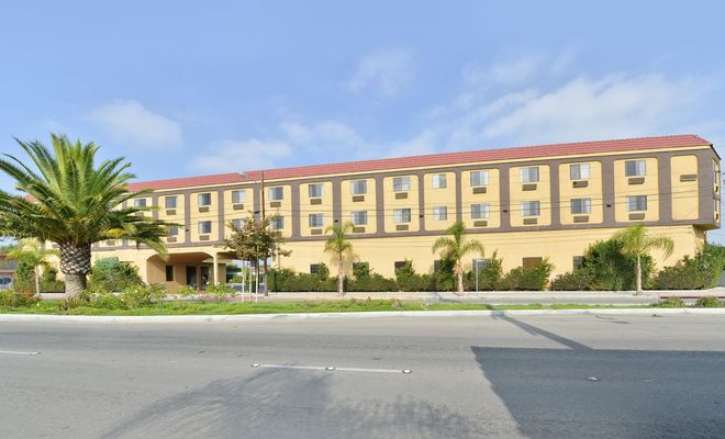 Americas Best Value Inn & Suites LAX