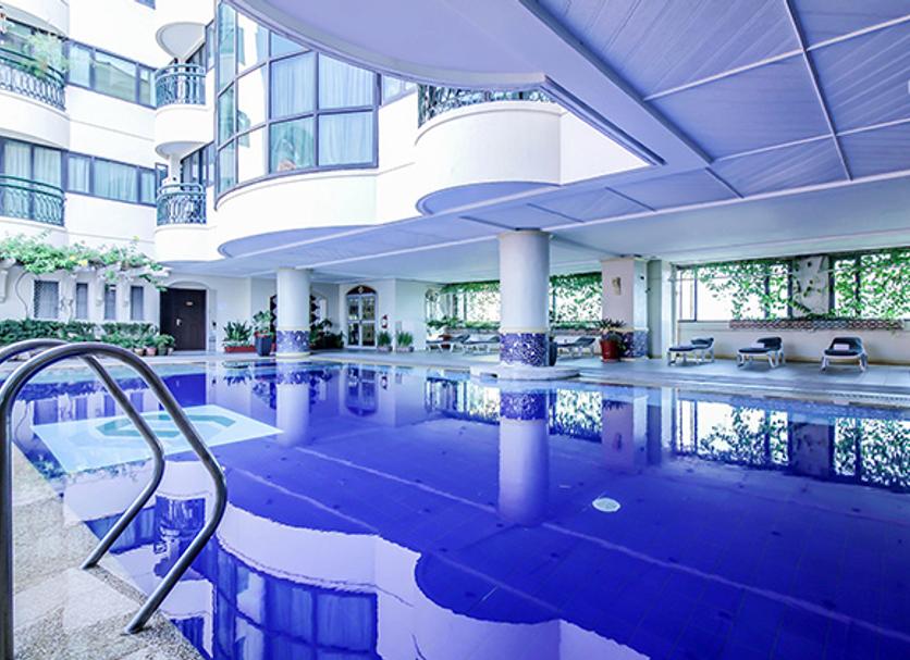 Pool Foto